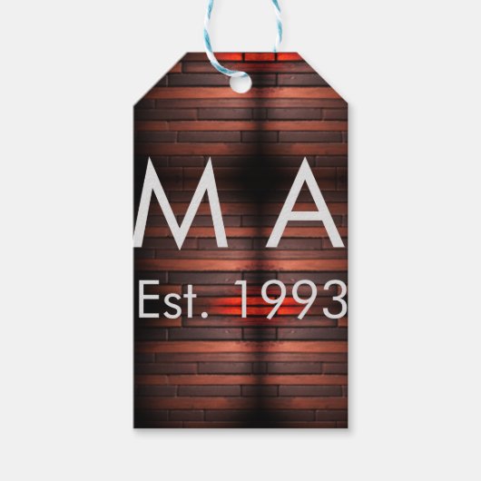 茶色の素朴なレンガ ストーンに名前と年と日付を追加 ギフトタグ (正面)