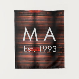 茶色の素朴なレンガ ストーンに名前と年月日を追加 タペストリー