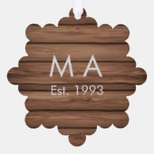 茶色の素朴なboho追加の名前の文字の年日付文字 オーナメントカード (裏面)