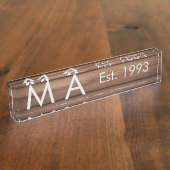 茶色の素朴なboho追加の名前の文字の年日付文字 デスクネームプレート (側面)