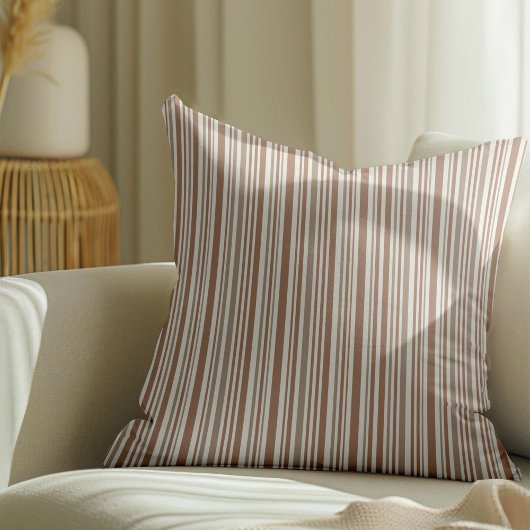 茶色の線の幾何学的パターン クッション