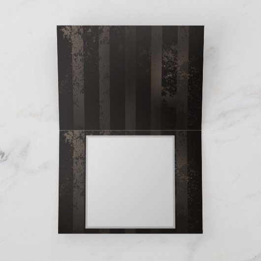 茶色の背景にスチームパンクストライプのトンボ シーズンカード (内部)