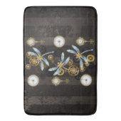 茶色の背景にスチームパンクストライプのトンボ バスマット (正面縦)