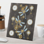 茶色の背景にスチームパンクストライプのトンボ 台座サイン (インサイチュ)