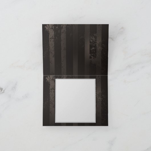 茶色の背景にスチームパンクストライプのトンボ 招待状 (内部)