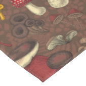 茶色の野生のキノコ テーブルクロス (アングル)