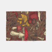 茶色の野生のキノコ フリースブランケット (正面(横))