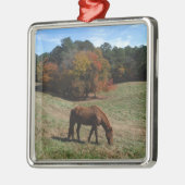 茶色の馬と秋の木 メタルオーナメント (左)