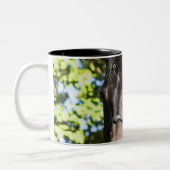 茶色の馬2のポートレート ツートーンマグカップ (左)