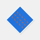 茶色の鹿の歩くフェスティバルパターン青の背景 スタンダードカクテルナプキン (角)