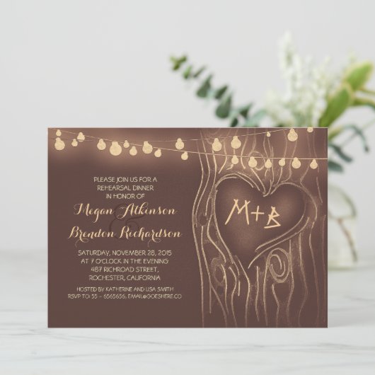 茶色は木のロマンチックなリハーサルの夕食をつけます 招待状 (スタンド正面)