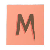 茶色モダンの3D文字イニシャル文字 |サーモンピンク ノートパッド (正面)