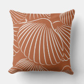 茶色伝統的海殻パターン装飾用クッション クッション (正面)