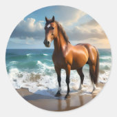 茶色素晴らしの馬がビーチに ラウンドシール (正面)