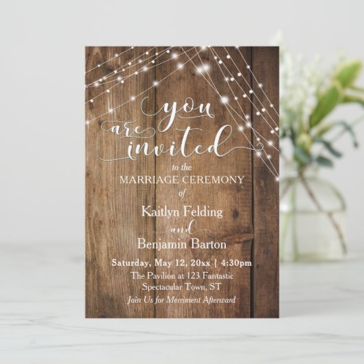 茶色素朴の木、白い光のストリン結婚グ 招待状 (スタンド正面)