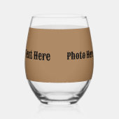 茶色黒のワインボトルフォト | テキスト。 ステムなしワイングラス (右)