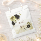 茶色、アイボリー、金ゴールドの結婚花 フェイバーバッグ (クリップ留めされた状態)