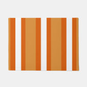 茶色、オレンジ、白のストライプ ドアマット (正面)