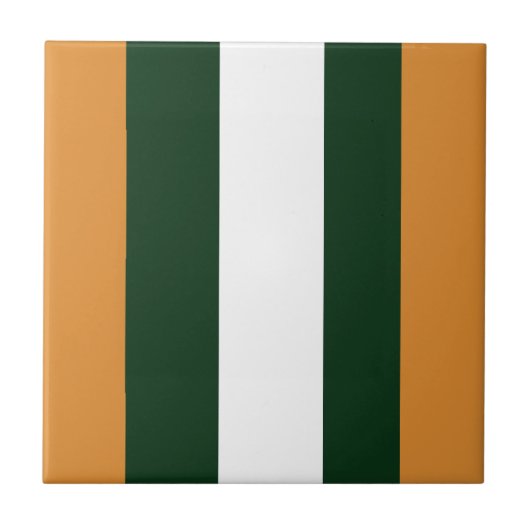 茶色、濃い緑と白のストライプ タイル (正面)