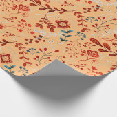 茶褐色の背景に赤と青の花と植物のモダンなパターン ラッピングペーパー (角)