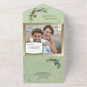 草と春の花が1つの結婚式の招待状に オールインワン招待状 (外側)