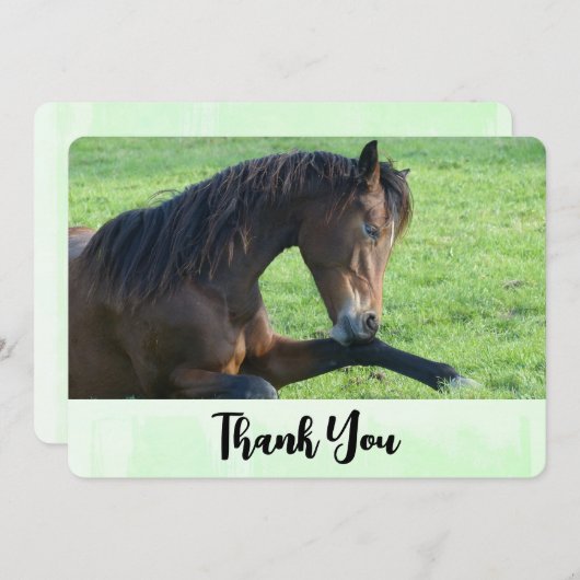 草のかわいらし中に置く茶色の馬ありがとう サンキューカード (正面/裏面)