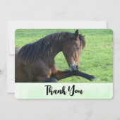 草のかわいらし中に置く茶色の馬ありがとう サンキューカード (正面)