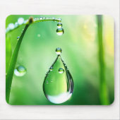 草の上に露が落ちる マウスパッド (正面)