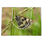 草の上の大理石模様の白い蝶 ラージペーパーバッグ (正面)