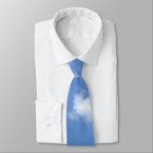 草の入ったネットのサッカーボール ネクタイ (タイ)