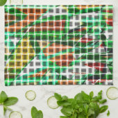 草の写真の上に編まれたバスケットのように見える キッチンタオル (折り畳み)