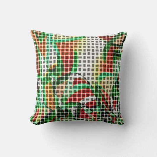 草の写真の上の編み籠のように見える クッション (正面)