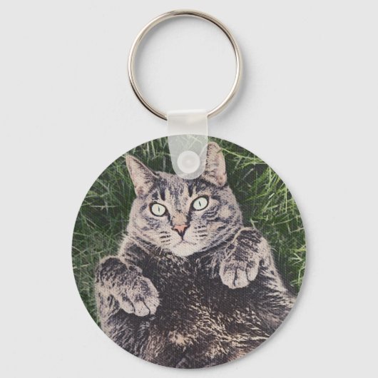 草むらに横たわる猫 キーホルダー (裏面)