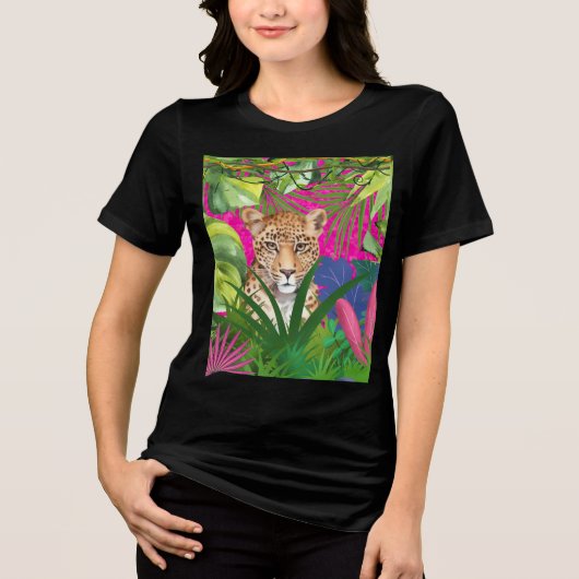草むらの中のチーター トライブレンドＴシャツ (正面)