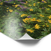 草原の野草が湖の近くの牧草地を埋める フォトプリント            (角)