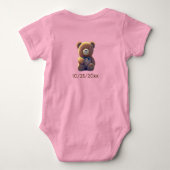 草地にかわいいテディベア ベビーボディスーツ (裏面)