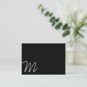 草書モノグラム |非対称（黒） 名刺 (スタンド正面)