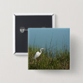 草w水に立っている白い白鷺 缶バッジ (正面&裏面)