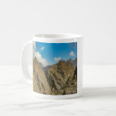 荒々しい山道のマグカップ コーヒーマグカップ (正面左)