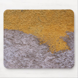 荒いBetonの灰色の黄色い建築の壁 マウスパッド