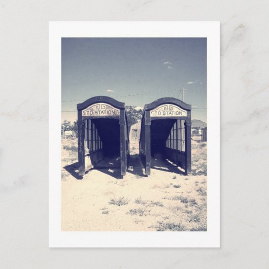 荒れ果てた不思議の国 ポストカード (正面)