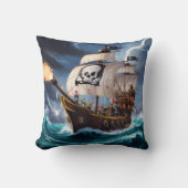 荒れ狂う海を戦う海賊船 クッション (正面)