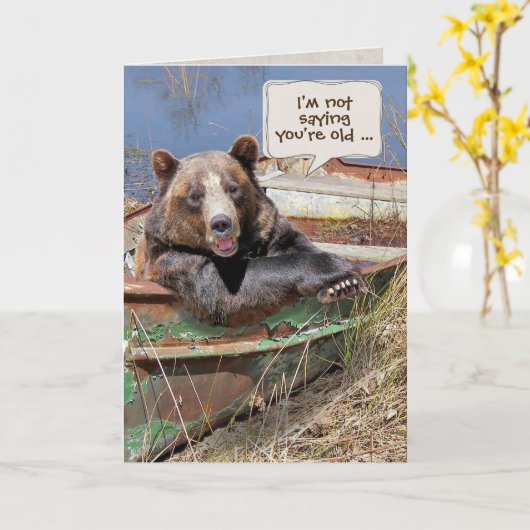 荒れ狂ったボートで生まれた誕生日ユーモア カード (黄色い花)