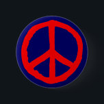 荒削り平和シンボル – 濃い青の赤 缶バッジ<br><div class="desc">チョーク効果オリジナルから作成され、最大の影響を与える大きなベクトル図形に変換された大きな粗い手描き平和シンボル。</div>