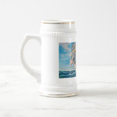 荒海の油絵に帆船 ビールジョッキ (左)