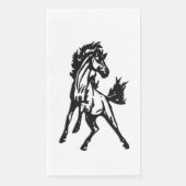 荒野で勢いよく跳ねる馬 (正面)