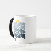 荒野の山岳森林テントキャンパー モーフィングマグカップ (正面左)