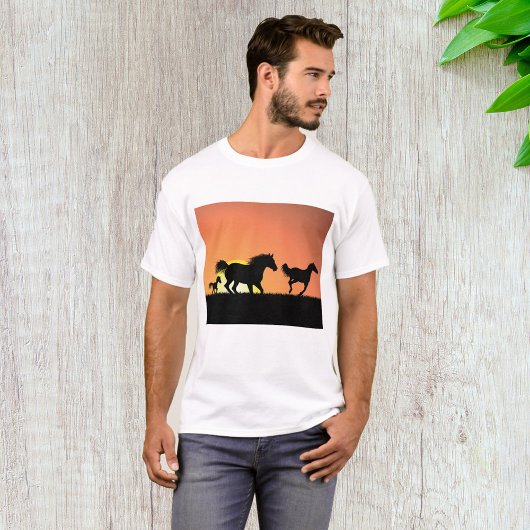 荒馬の夕日シルエット Tシャツ