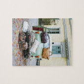 荷物の多いヴィンテージ車 ジグソーパズル (横)