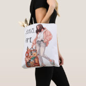 "荷物を持つ女性：旅行時間" トートバッグ (クローズアップ)